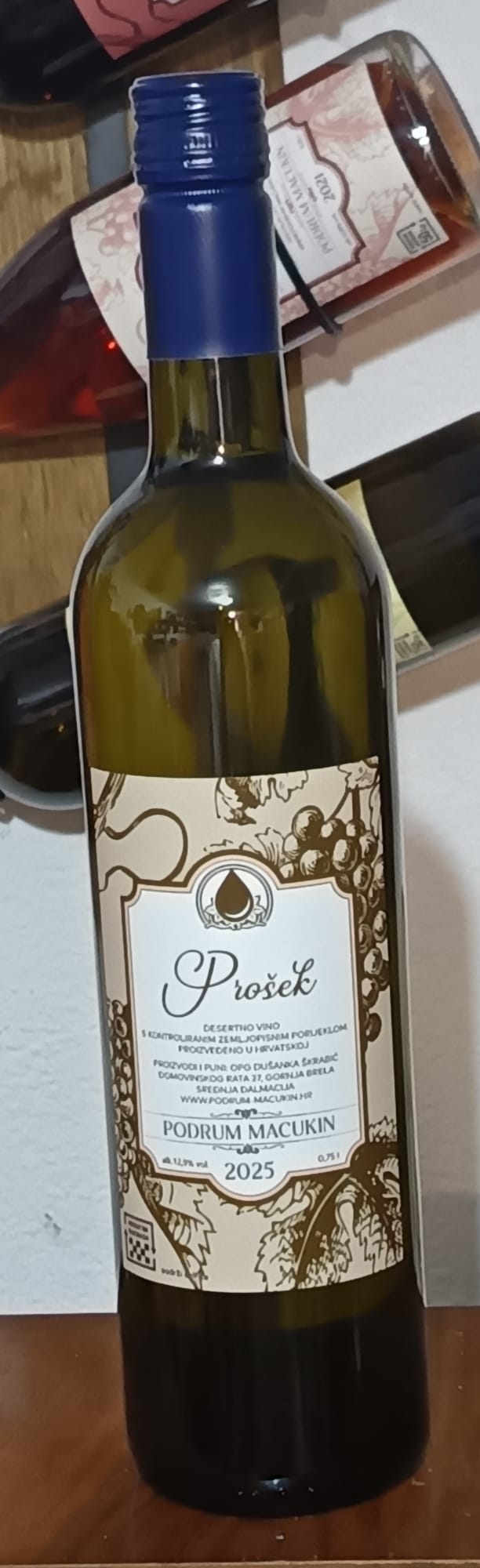 DESERTNO BIJELO VINO PROŠEK - Podrumi "Macukin"