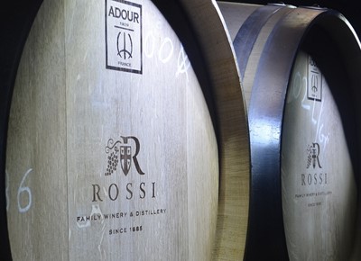 rossi-bacve-barrels-vino.jpg